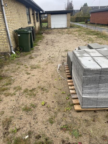Lægning af fliser m.m