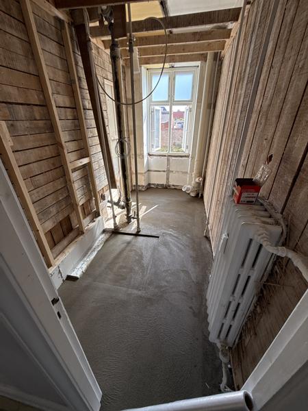 Kabeltræk på badeværelse