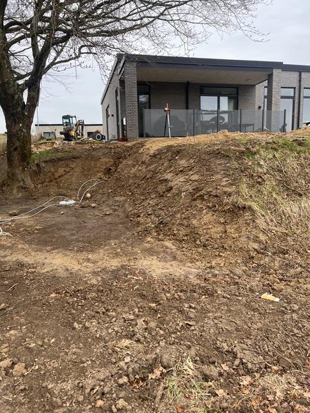 Beplantning af skråning med bunddække