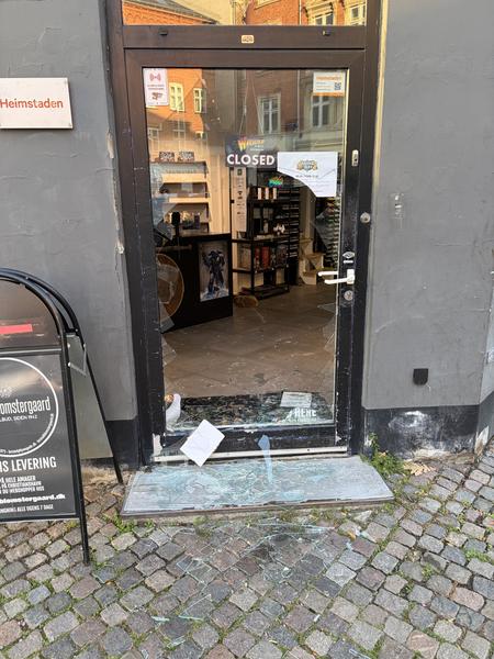Udskiftning af glas i vinduesparti og hoveddør