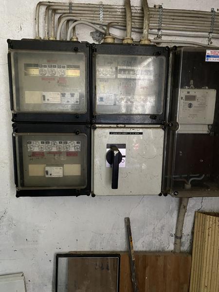Elinstallation til tre luft-til-luft varmepumper