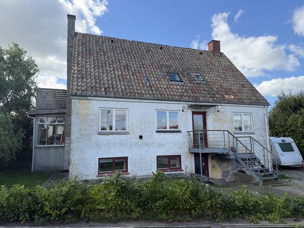 Udskiftning af tegltag til betontegl (144 m²)