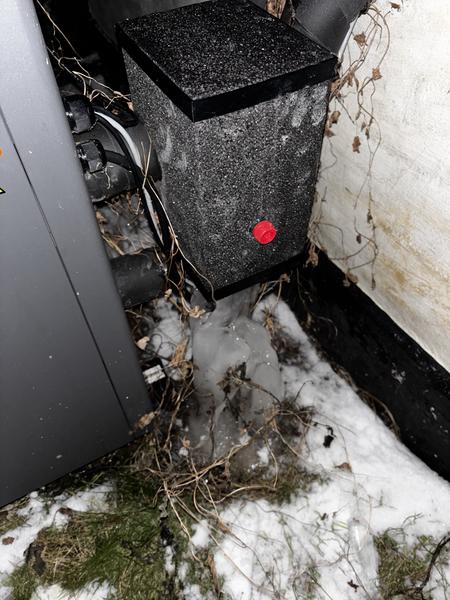 Udskiftning af frostsprunget rør