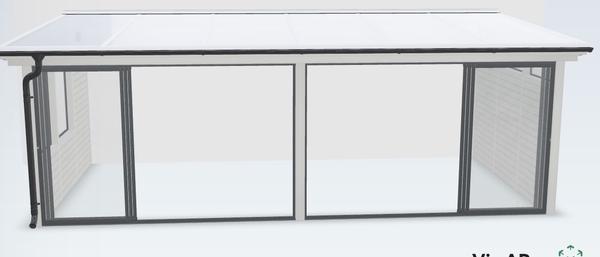 Overdækket terrasse med skydedøre og lystag