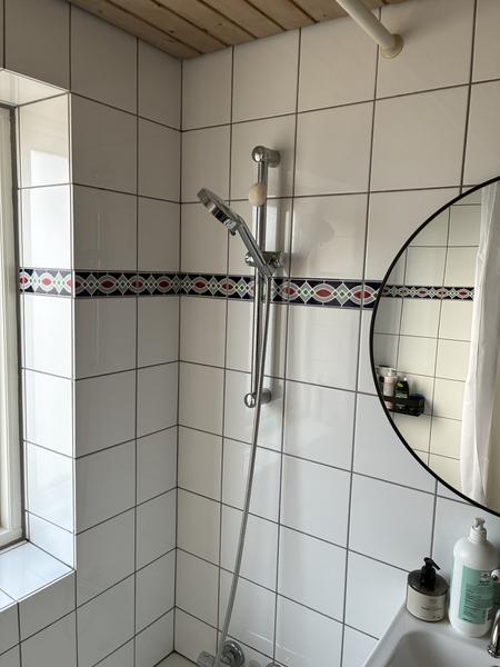 Glasvæg til badekar