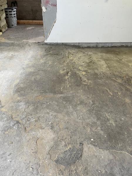 Renovering af betondæk og etablering af kloak