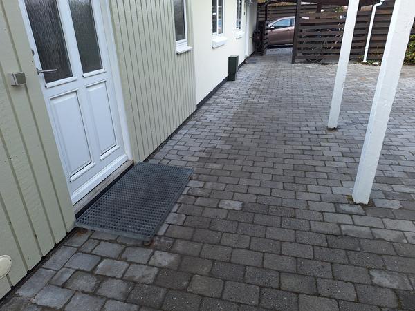 Etablering af dræn langs fundament