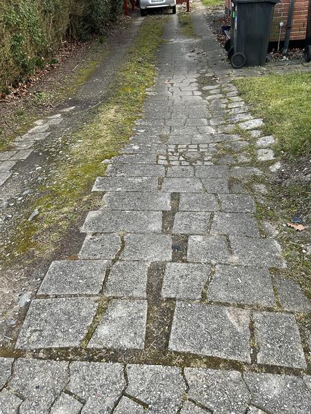 Lægning af fliser til indkørsel