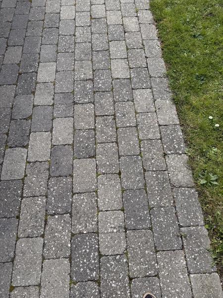 Rensning af terrassefliser