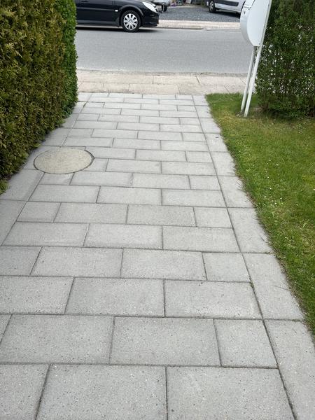 Etablering af betonfliseindkørsel