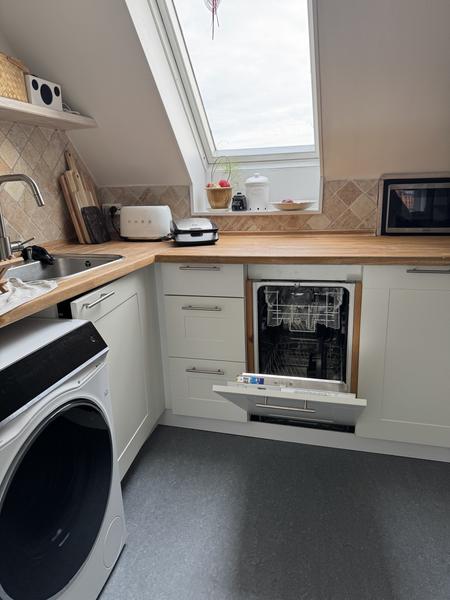 Montering af integreret opvaskemaskine